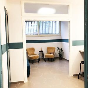 Dormitory Room Mixed